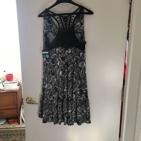 Gabby Skye Dress NWT - Picture 2 of 4